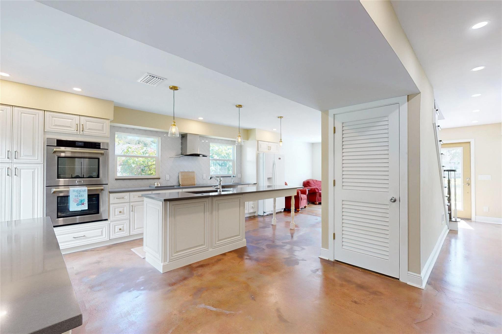 River Oaks Estates - Residential