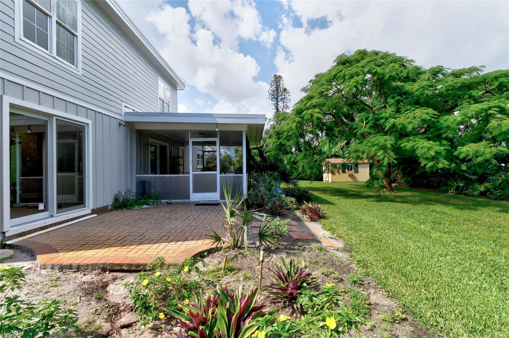 River Oaks Estates - Residential