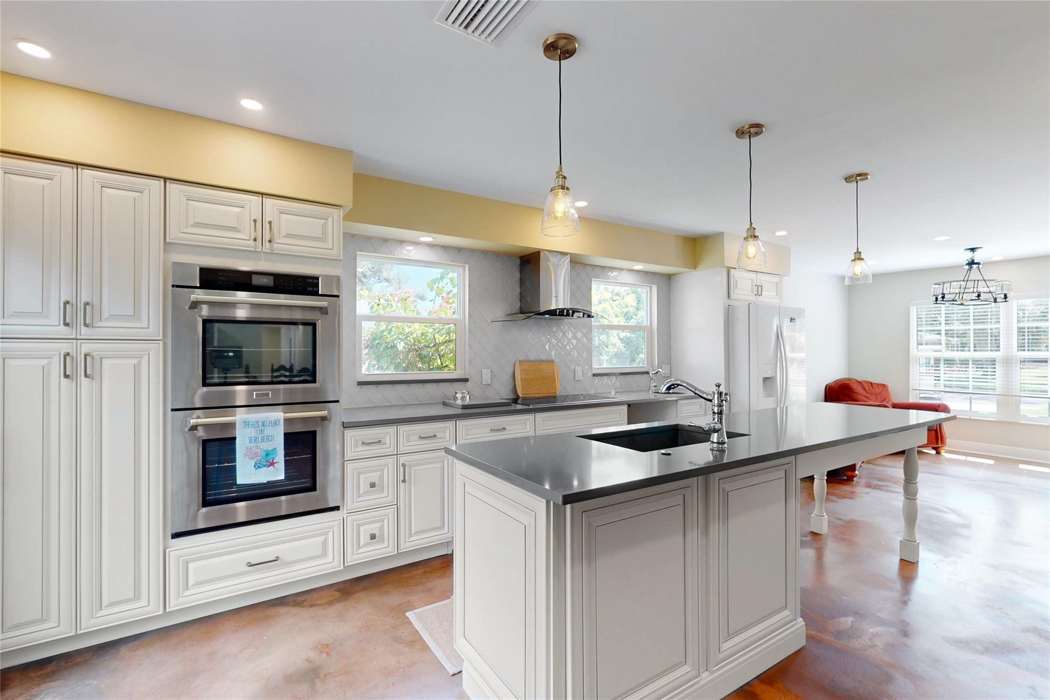 River Oaks Estates - Residential