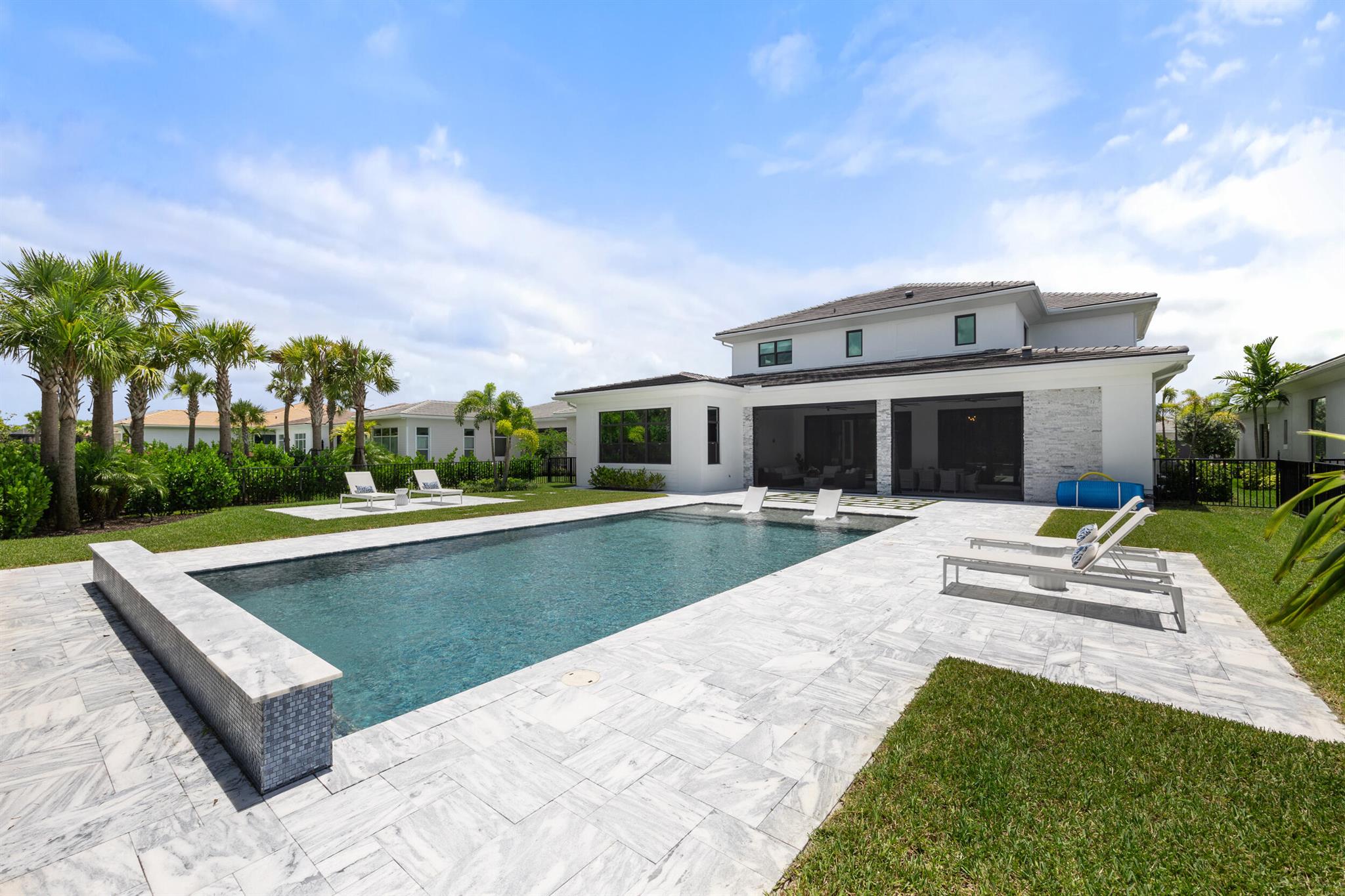 AVENIR - Residential