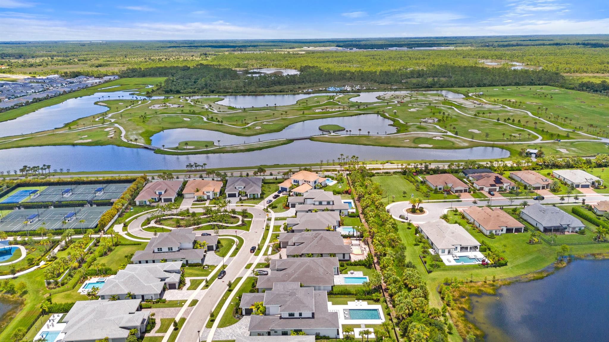 AVENIR - Residential