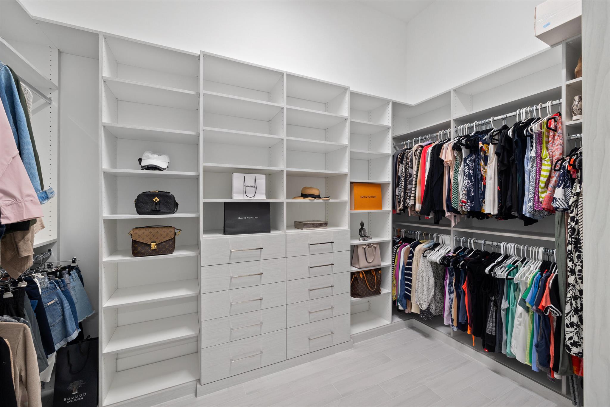 AVENIR - Residential