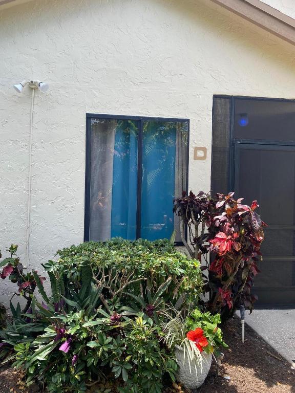 RAINBERRY BAY - Residential