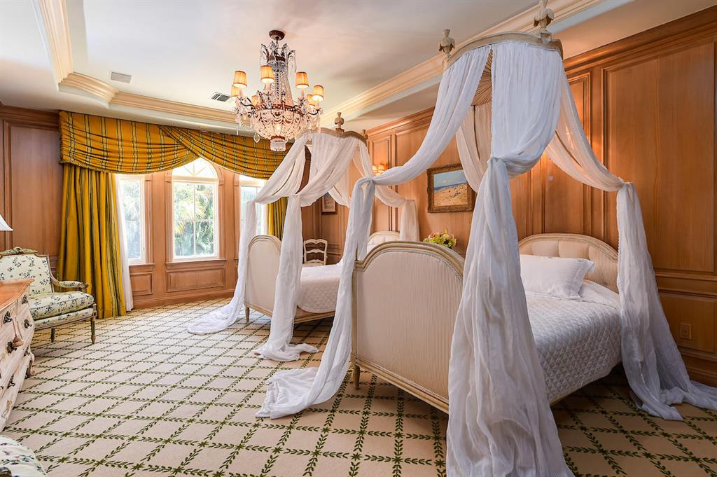 PHIPPS ESTATES - Residential