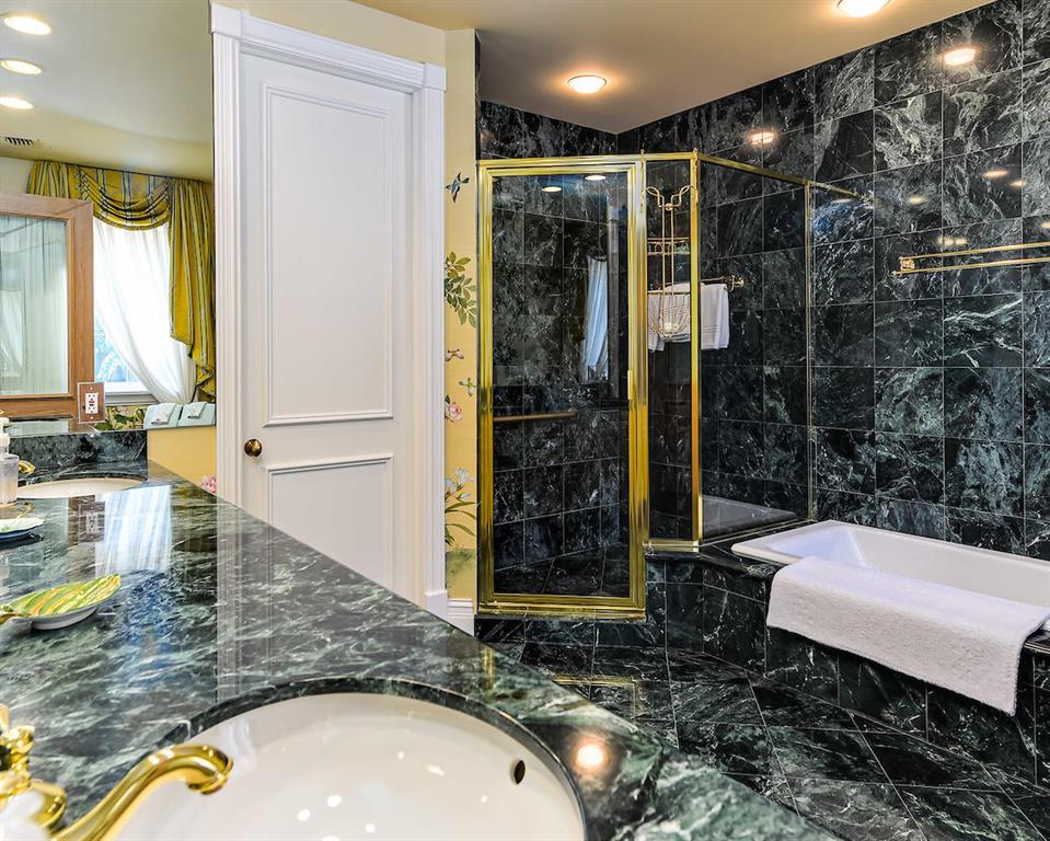 PHIPPS ESTATES - Residential