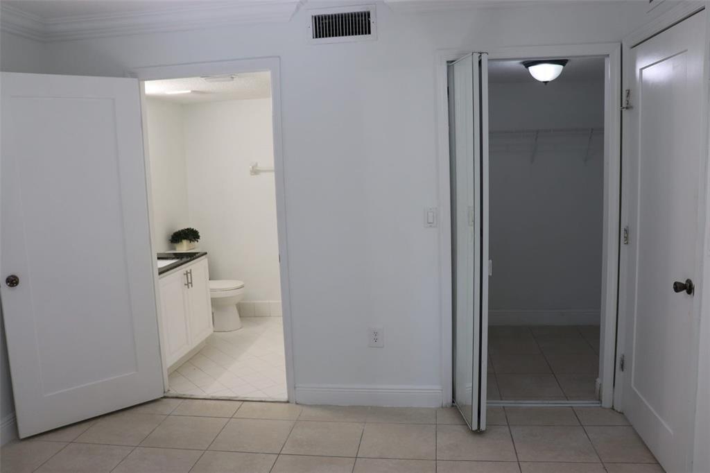 VENETIA GARDENS SOUTH CON - Residential Lease