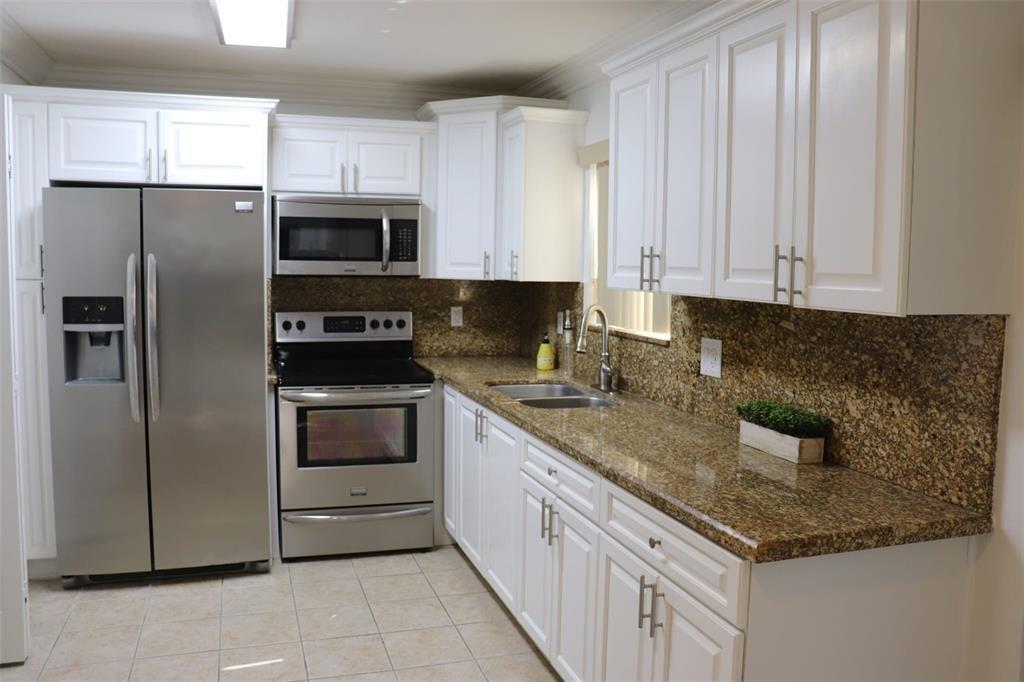 VENETIA GARDENS SOUTH CON - Residential Lease