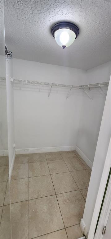 VENETIA GARDENS SOUTH CON - Residential Lease