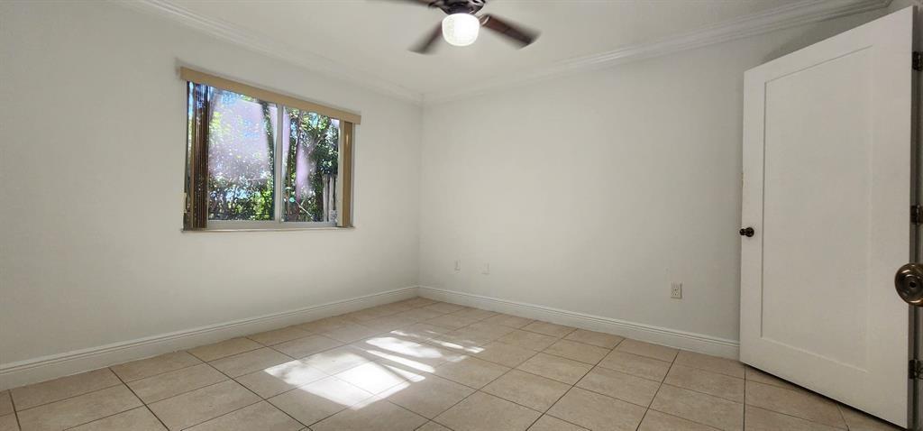 VENETIA GARDENS SOUTH CON - Residential Lease