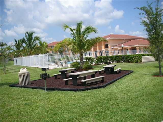 THE CLUB AT ST LUCIE WEST, A CONDOMINIUM - Residential
