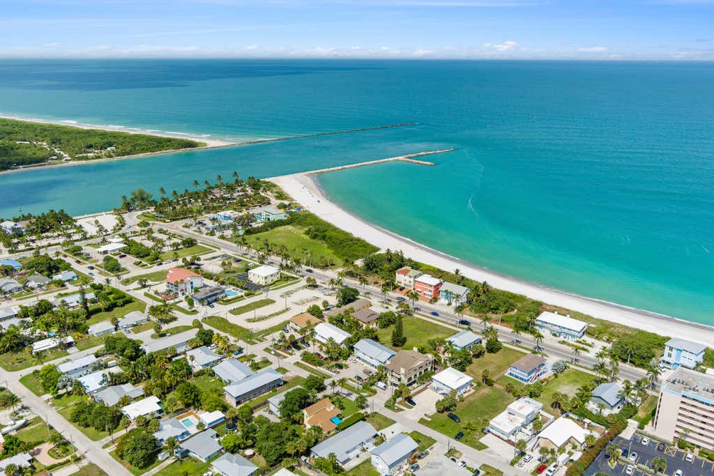 Photo of 336 Hernando Street #Unit D, Fort Pierce, FL 34949 (MLS # B26053217)
