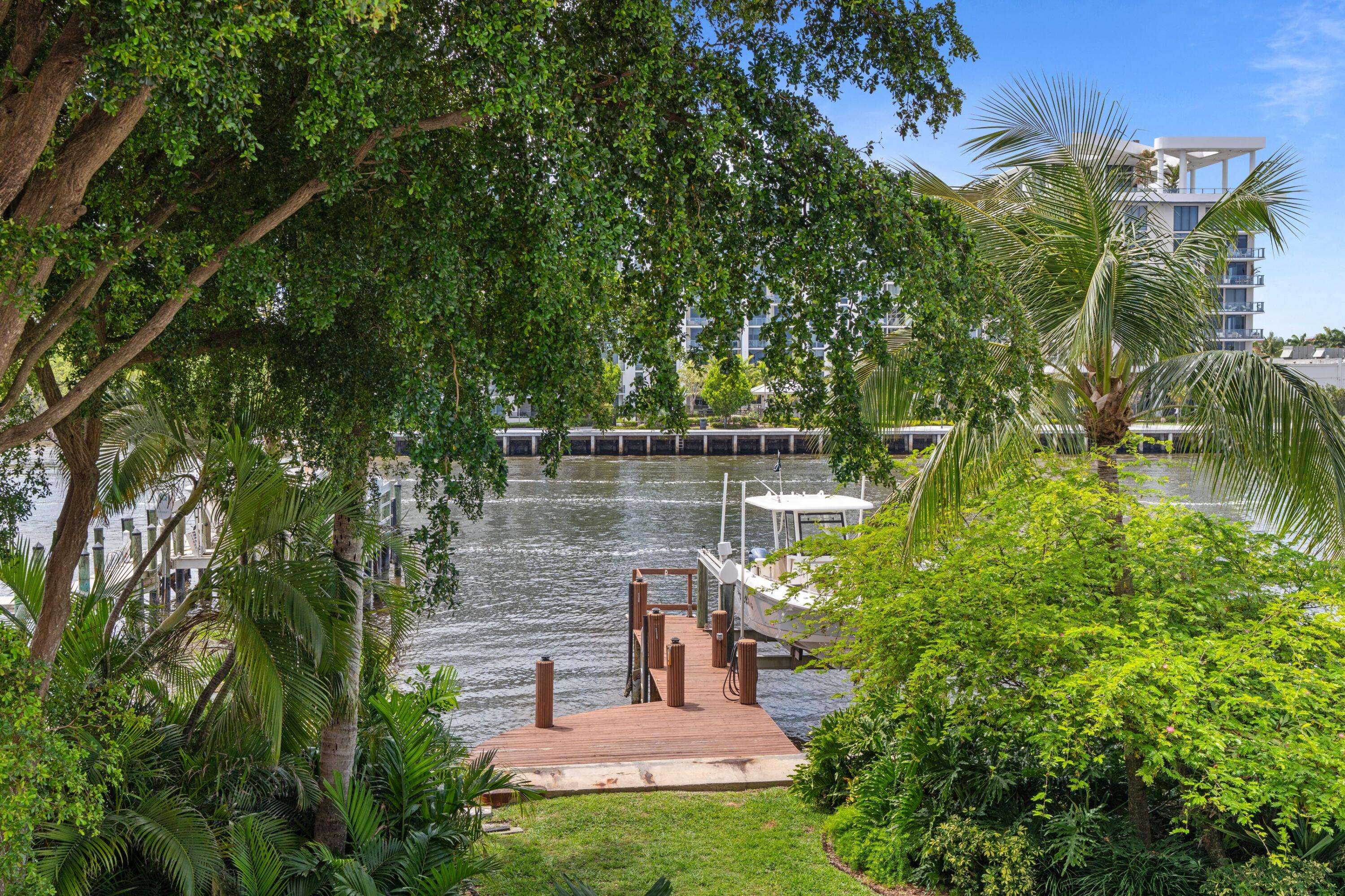 OCEAN RIDGE YACHT CLUB - Residential