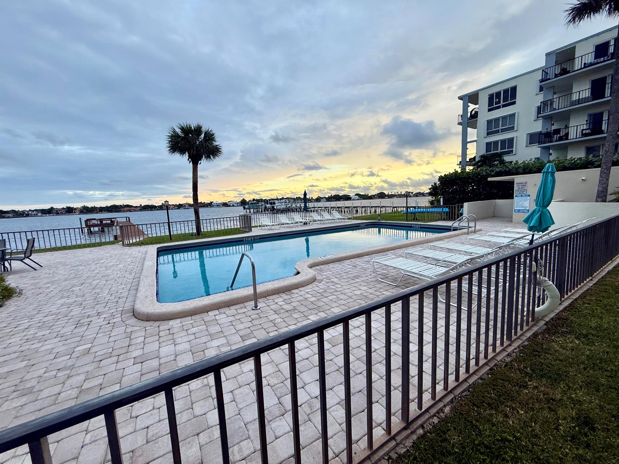 SUNRISE TERRACE CONDO - Residential