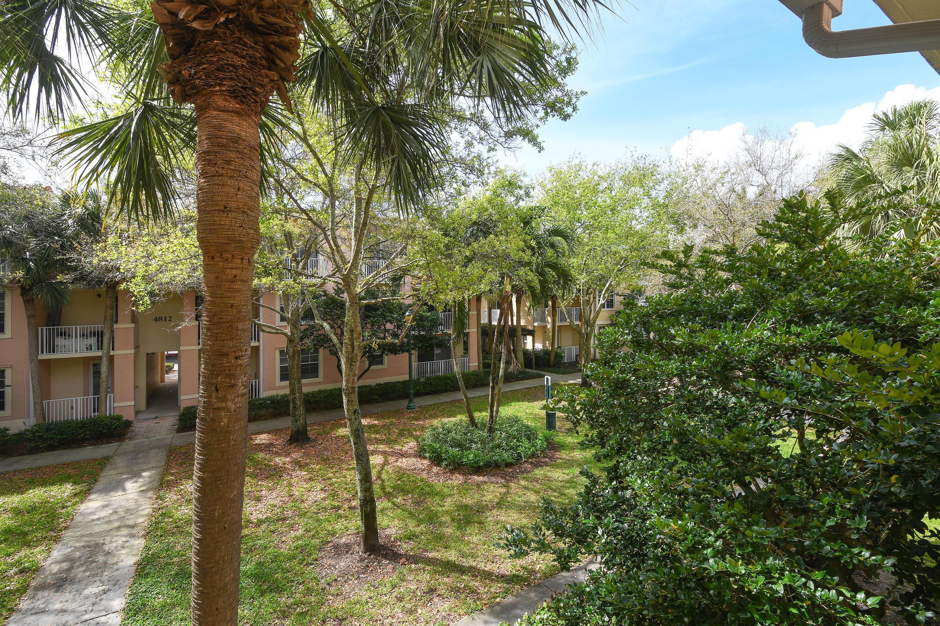 BEAUTIFULLY DONE 2/2 WITH LOFT AND THREE BALCONIES. KITCHEN WITH TUMBLED MARBLE, NEW SS SINK/FIXTURE, NEW WET BAR WITH BEVERAGE CENTER AND MIRRORED/GLASS, TILED LIVING AREAS, UPGRADED LIGHT FIXTURES, UPGRADED WINDOW TREATMENTS. GARDEN VIEW NEXT TO COMMUNITY POOL/JACUZZI AND WORKOUT CENTER.