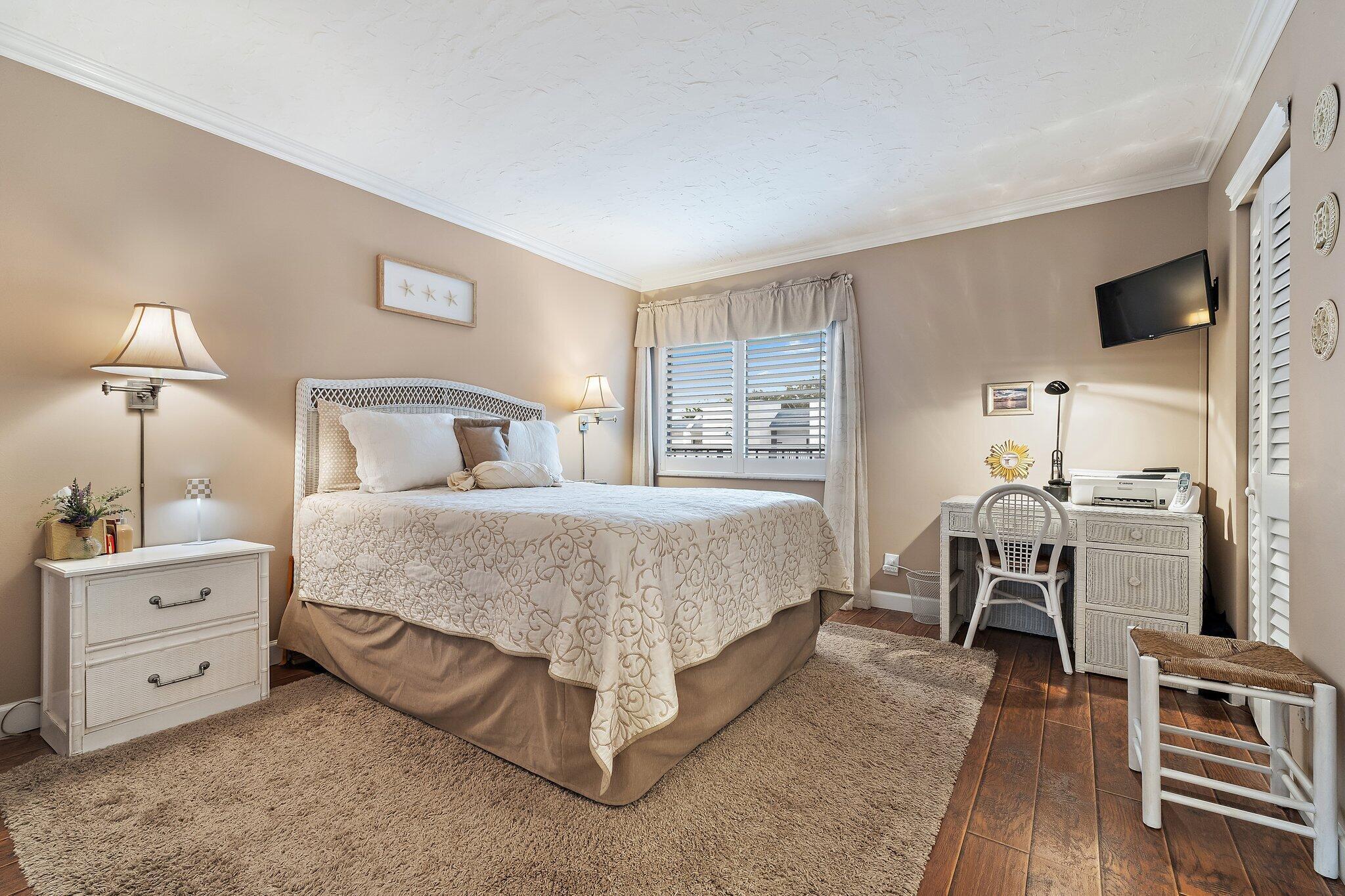 SEA RISE CONDO - Residential Lease