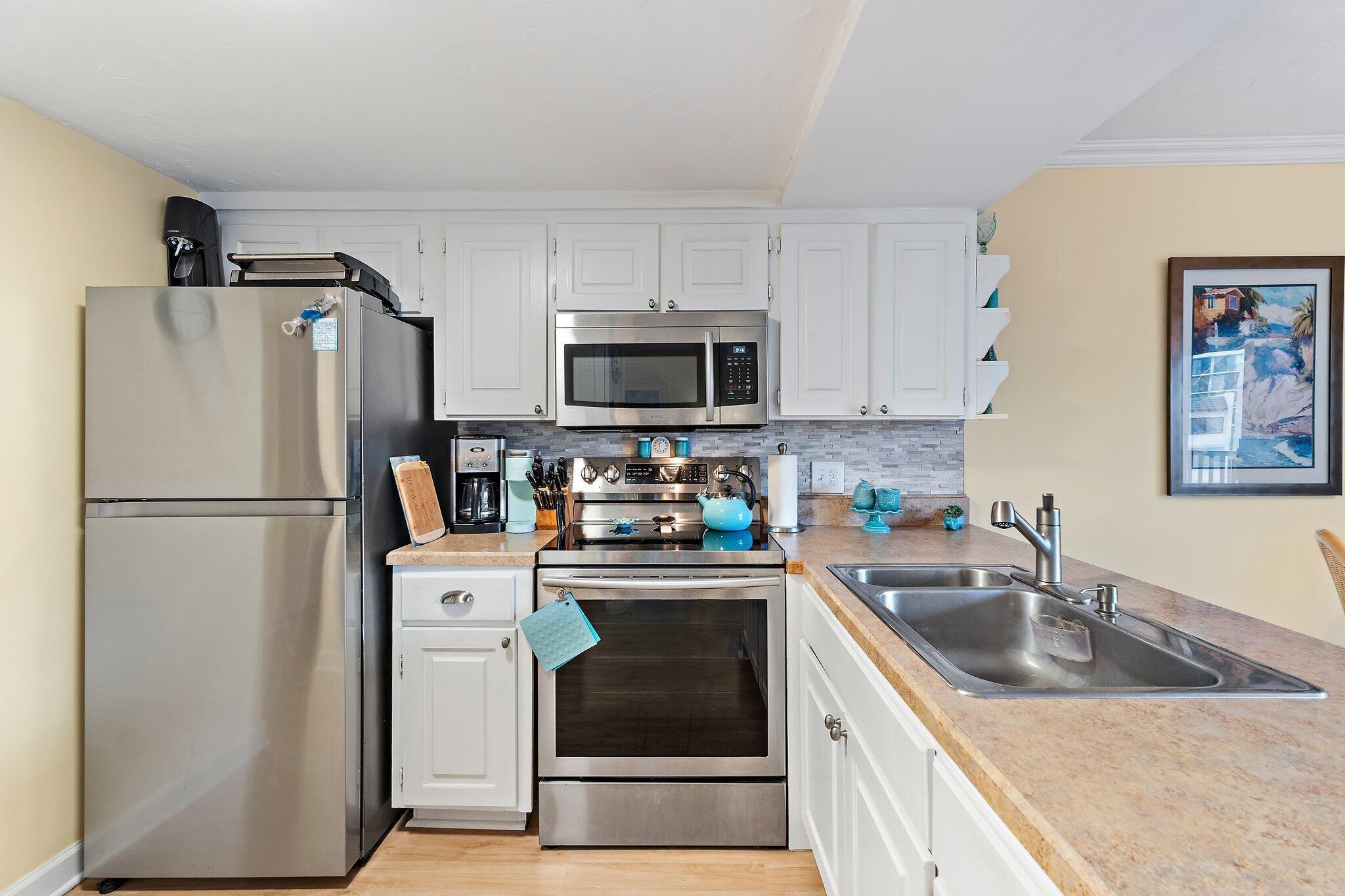 SEA RISE CONDO - Residential Lease