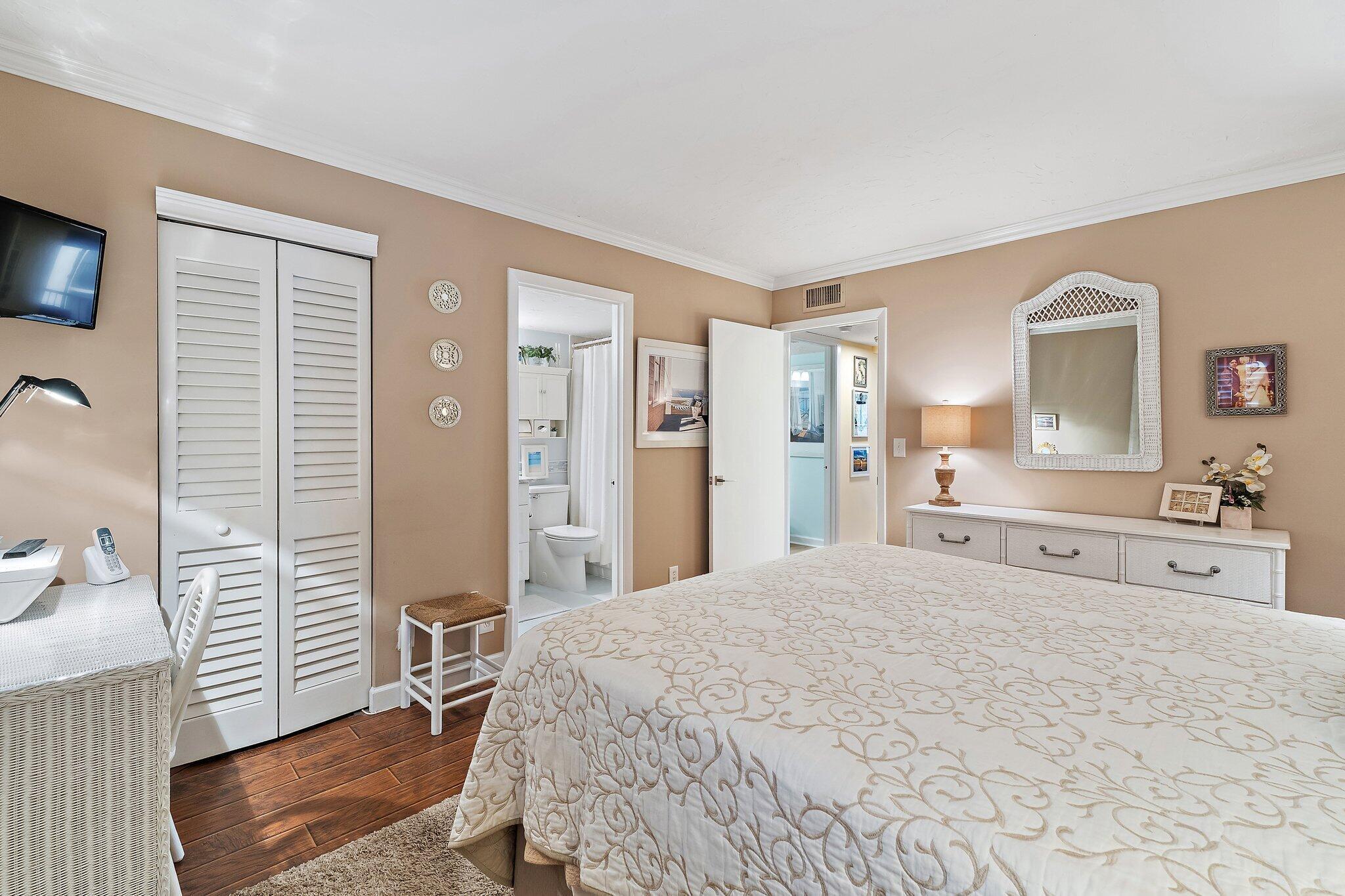 SEA RISE CONDO - Residential Lease