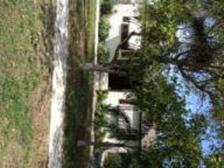 Great unit Very large backyard. Small 1/1 half the square feet as listed on public record. Functions more as a duplex. 24/7 emergency service with professional property management company