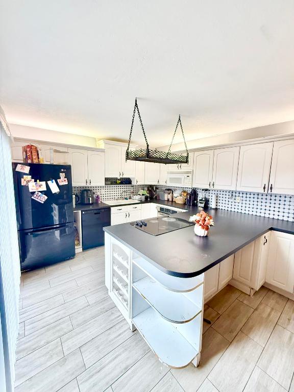 SPRINGDALE HOMES - Residential