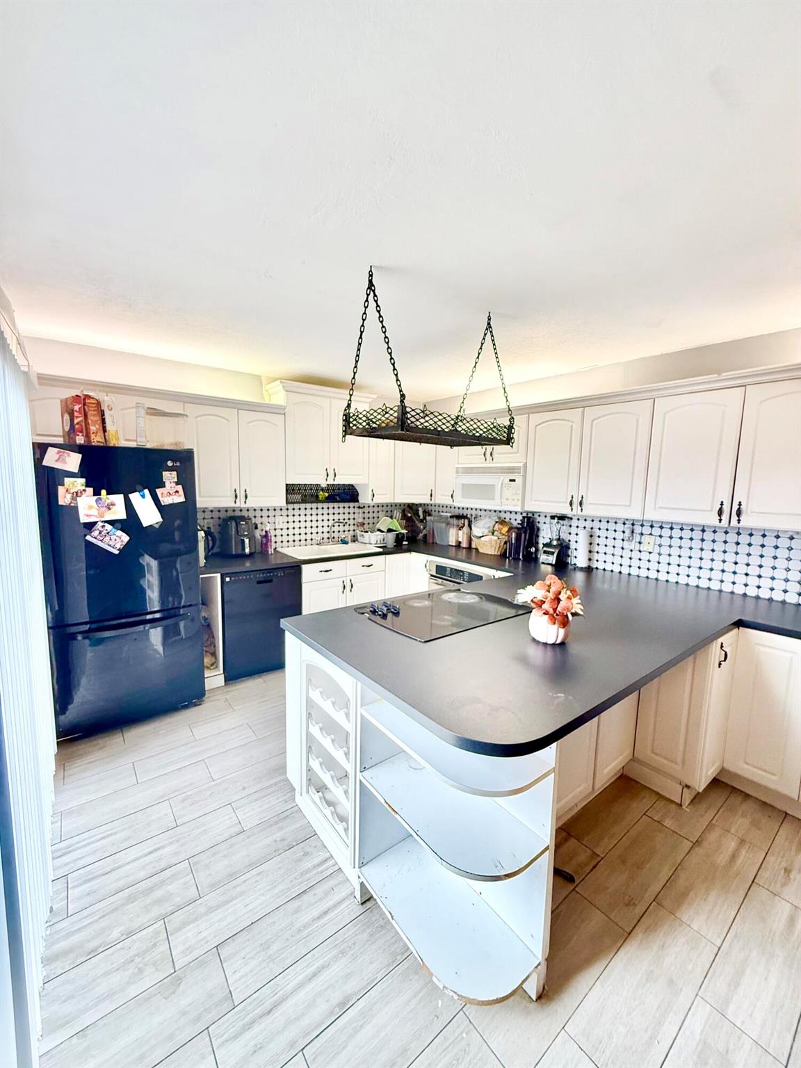 SPRINGDALE HOMES - Residential