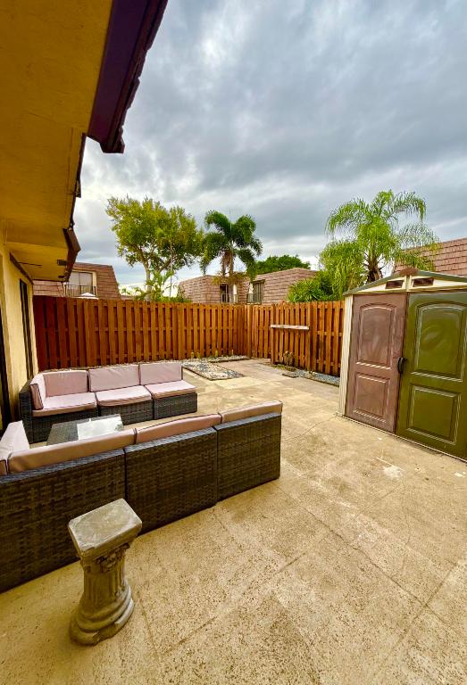 SPRINGDALE HOMES - Residential