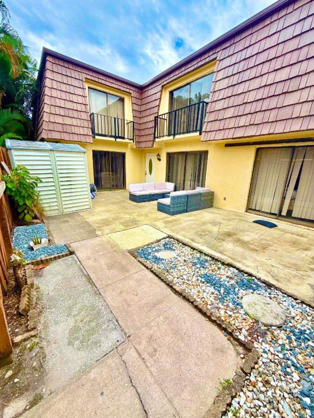 Photo of 711 Springdale Circle, Palm Springs, FL 33461 (MLS # R11139432)