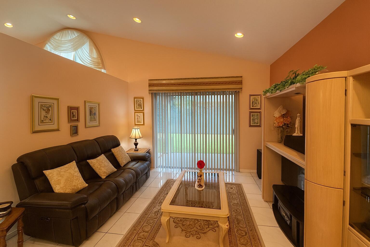 Pembroke Shores - Residential