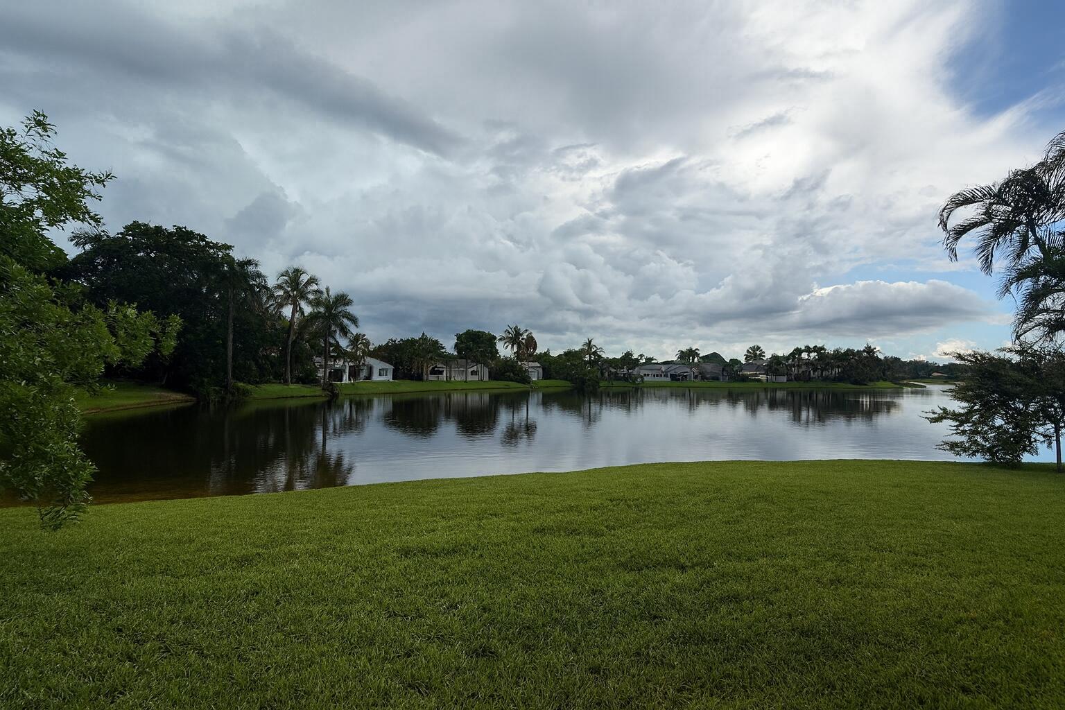 Pembroke Shores - Residential