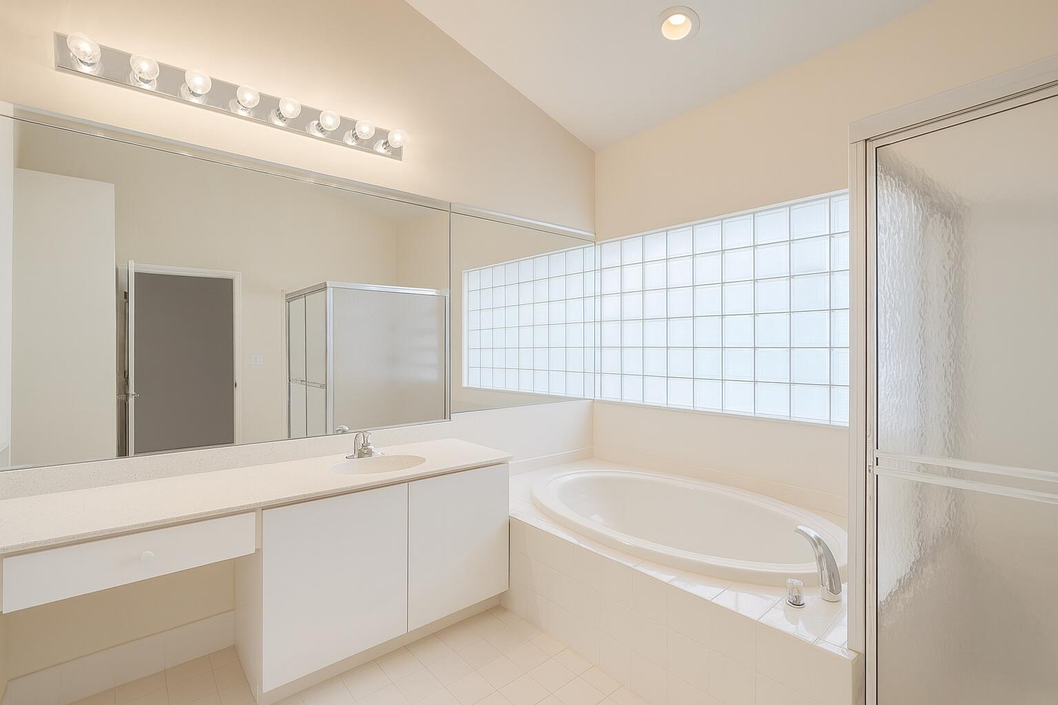 Pembroke Shores - Residential