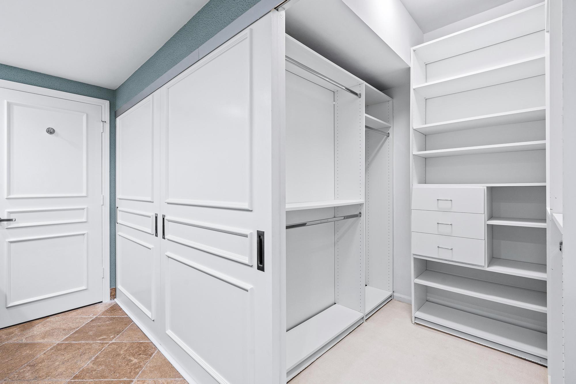 THIRTY ONE TWENTY CONDO - Residential