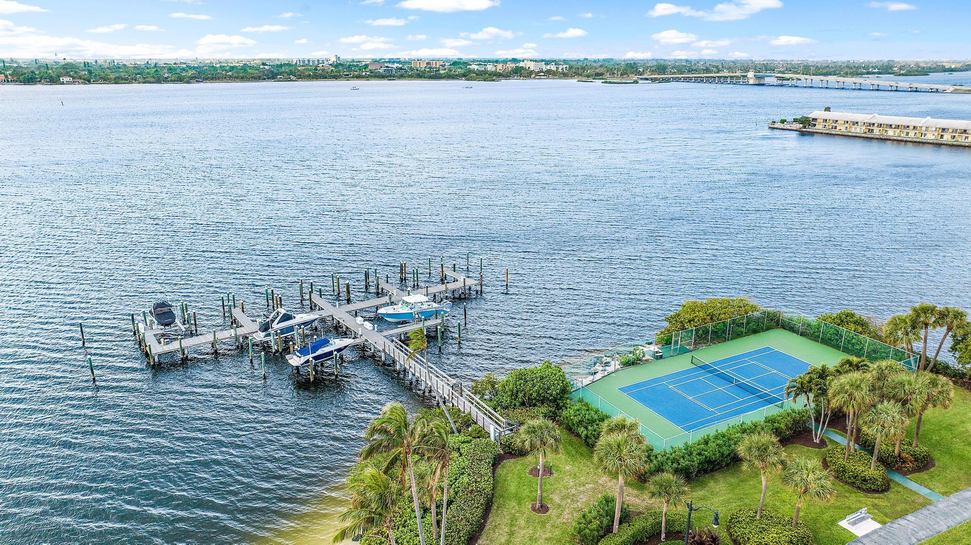 THIRTY ONE TWENTY CONDO - Residential