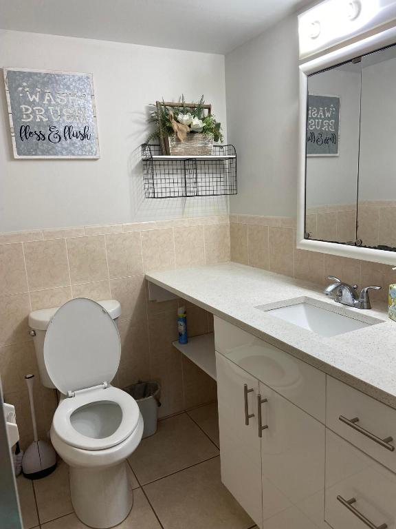 FAIRVIEW VILLAS CONDO - Residential Lease