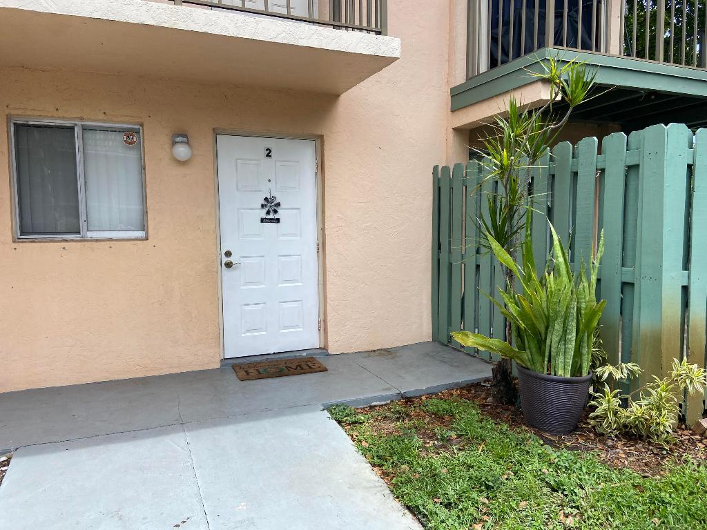 FAIRVIEW VILLAS CONDO - Residential Lease