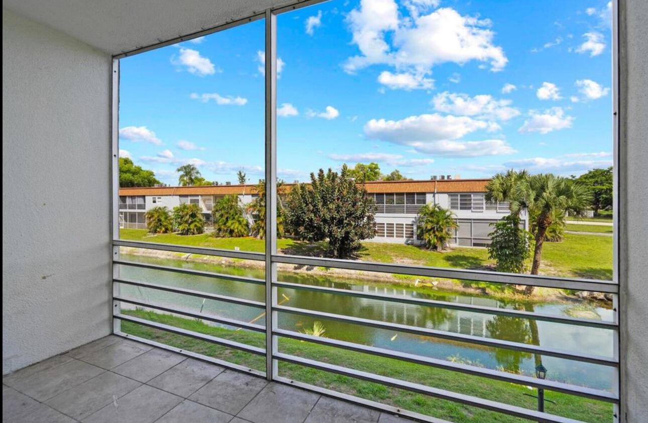 MARINER IV CONDO - Residential Lease