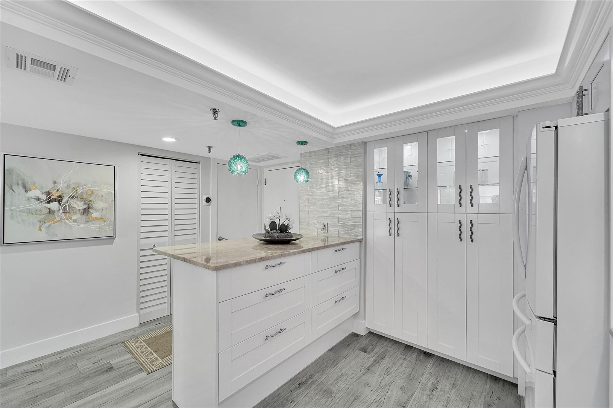 Voyager Condo - Residential