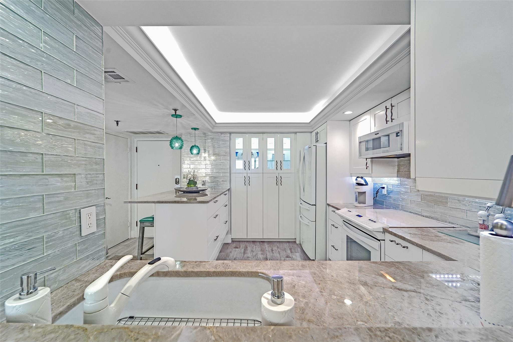 Voyager Condo - Residential