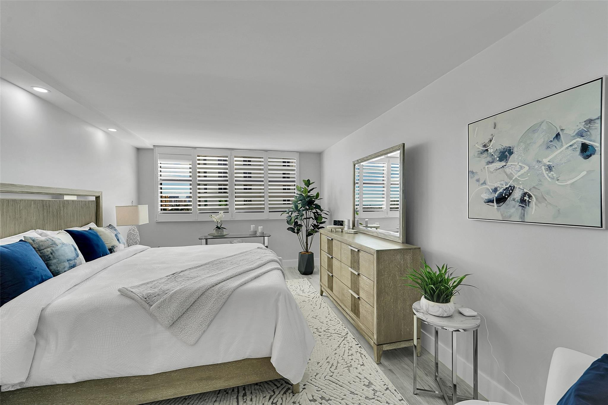 Voyager Condo - Residential