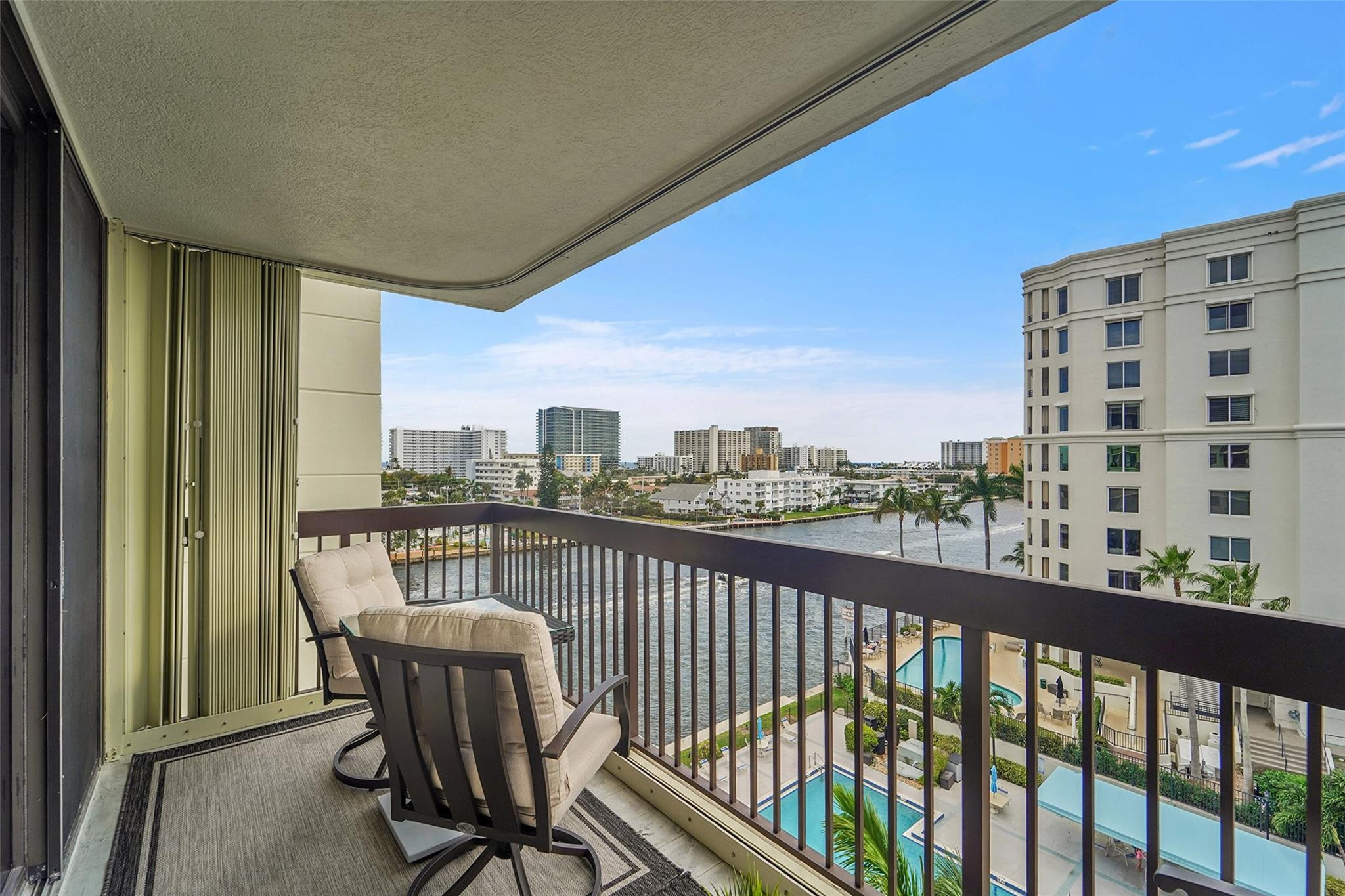 Voyager Condo - Residential