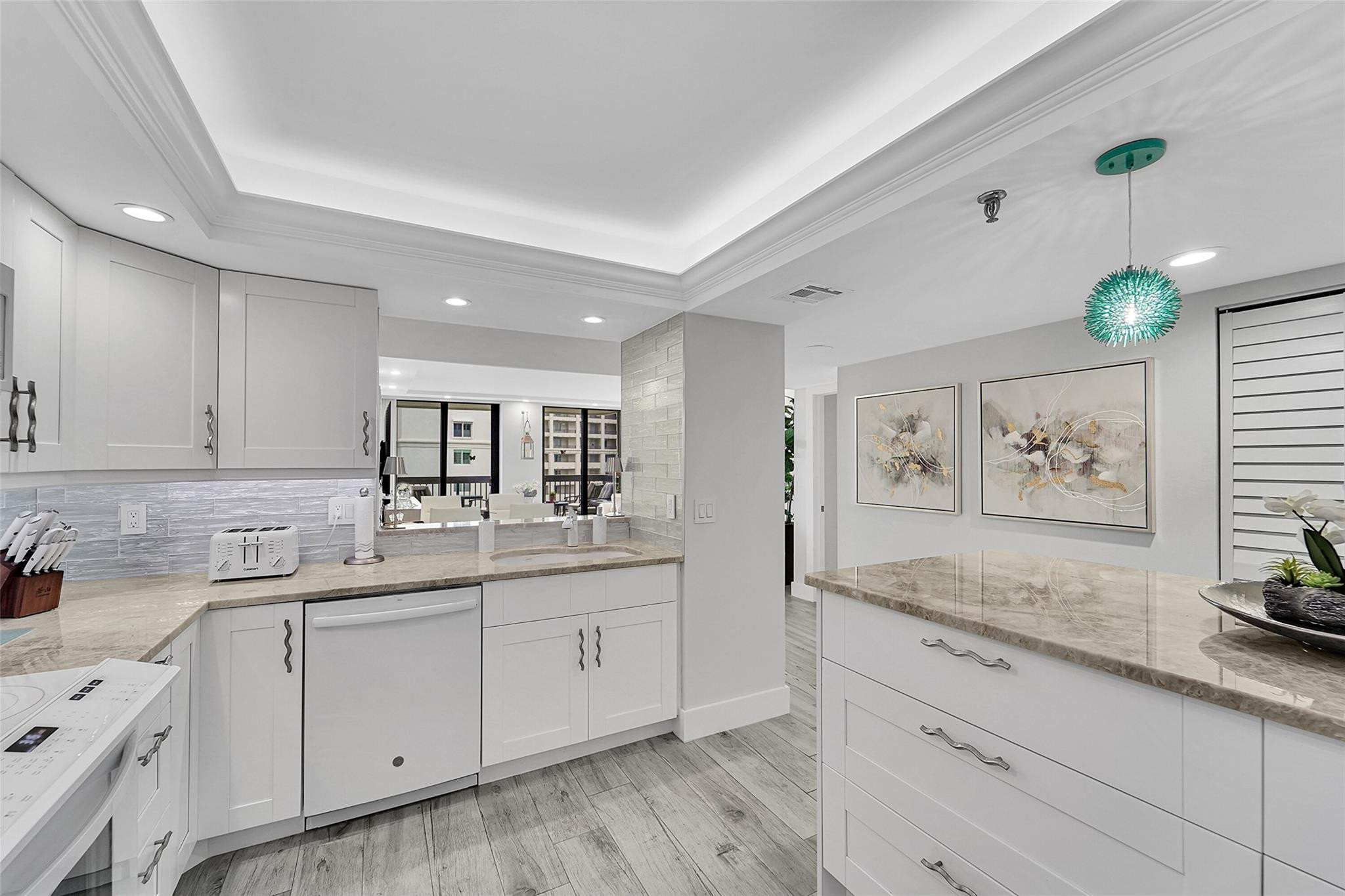 Voyager Condo - Residential