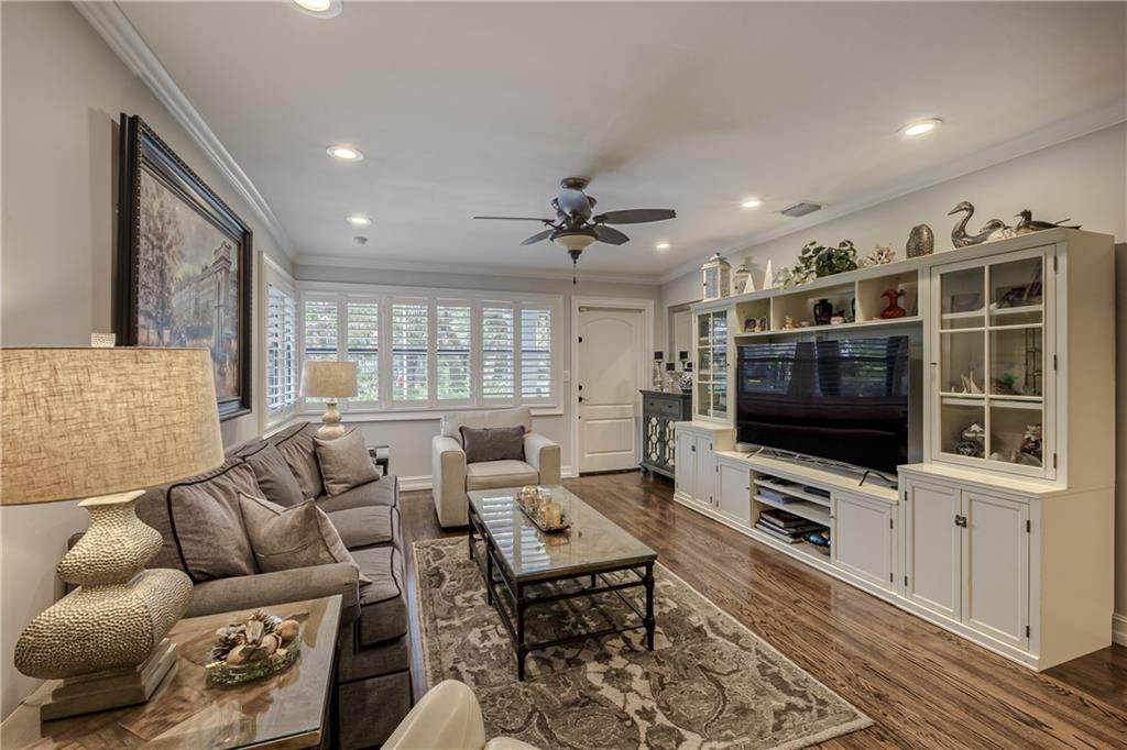 Yellowstone Park - Residential