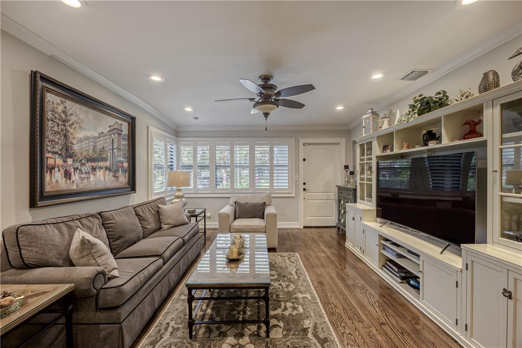 Yellowstone Park - Residential