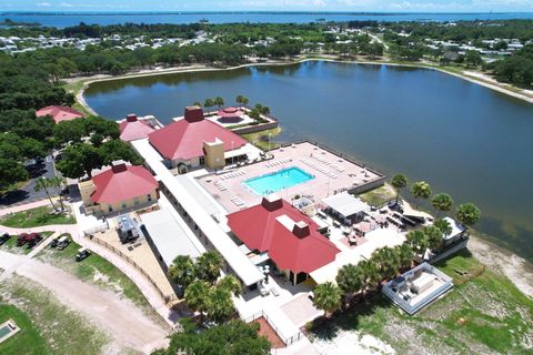 A home in Barefoot Bay