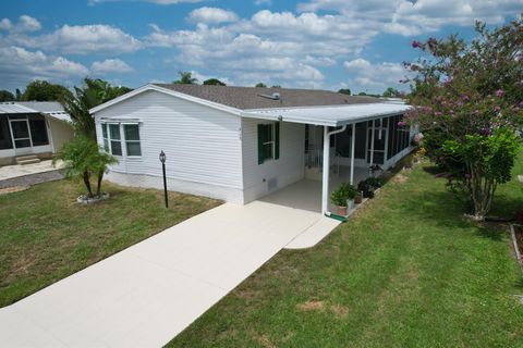 A home in Barefoot Bay