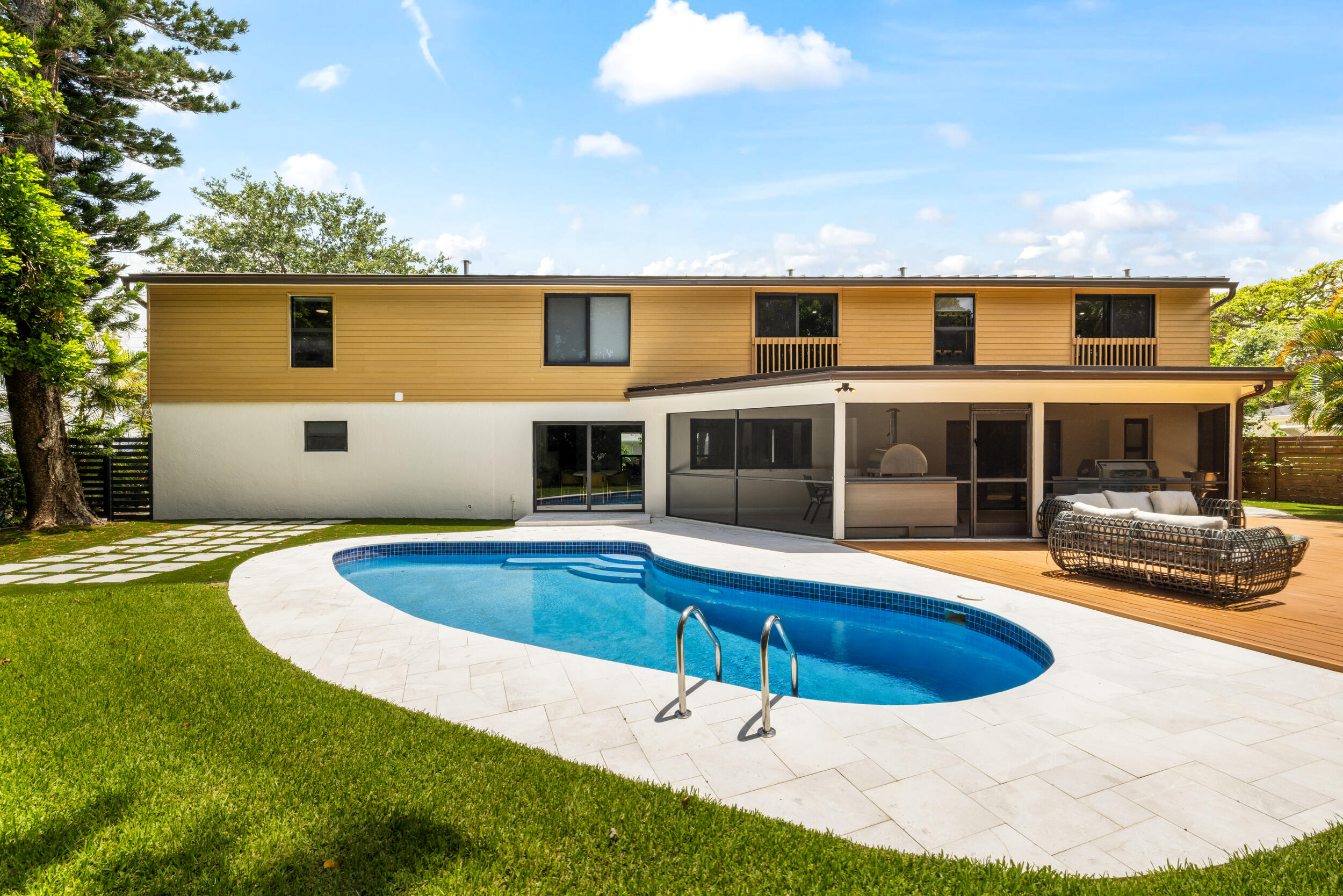 TEQUESTA - Residential