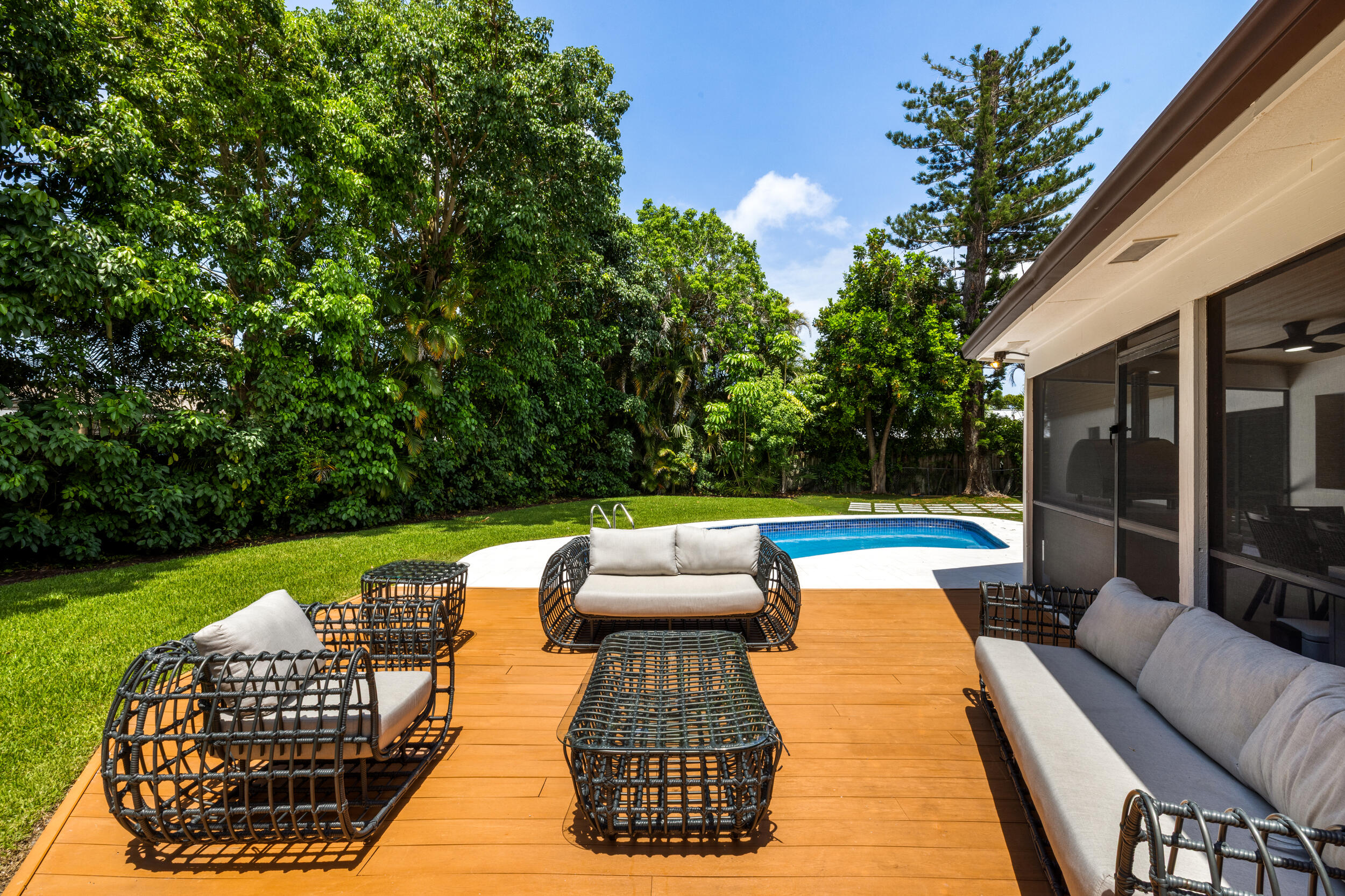 TEQUESTA - Residential