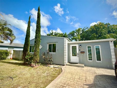 2110 Rodman St Hollywood FL 33020