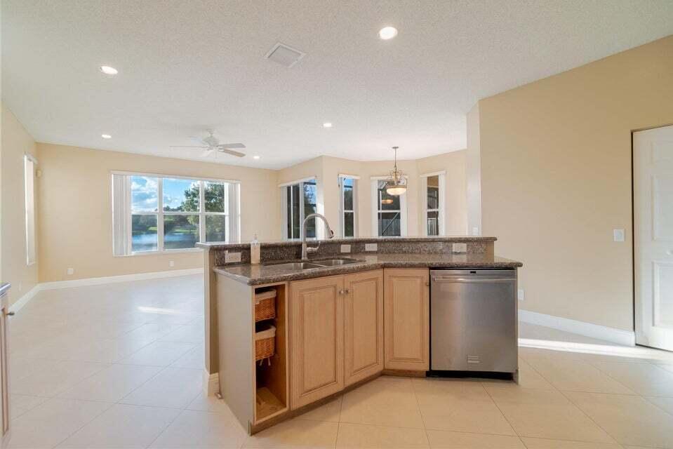 NAUTICA SOUND 2 - Residential Lease