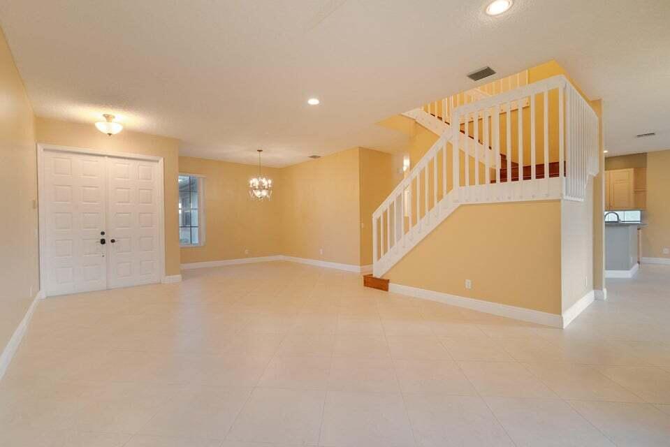 NAUTICA SOUND 2 - Residential Lease