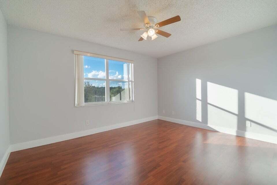 NAUTICA SOUND 2 - Residential Lease