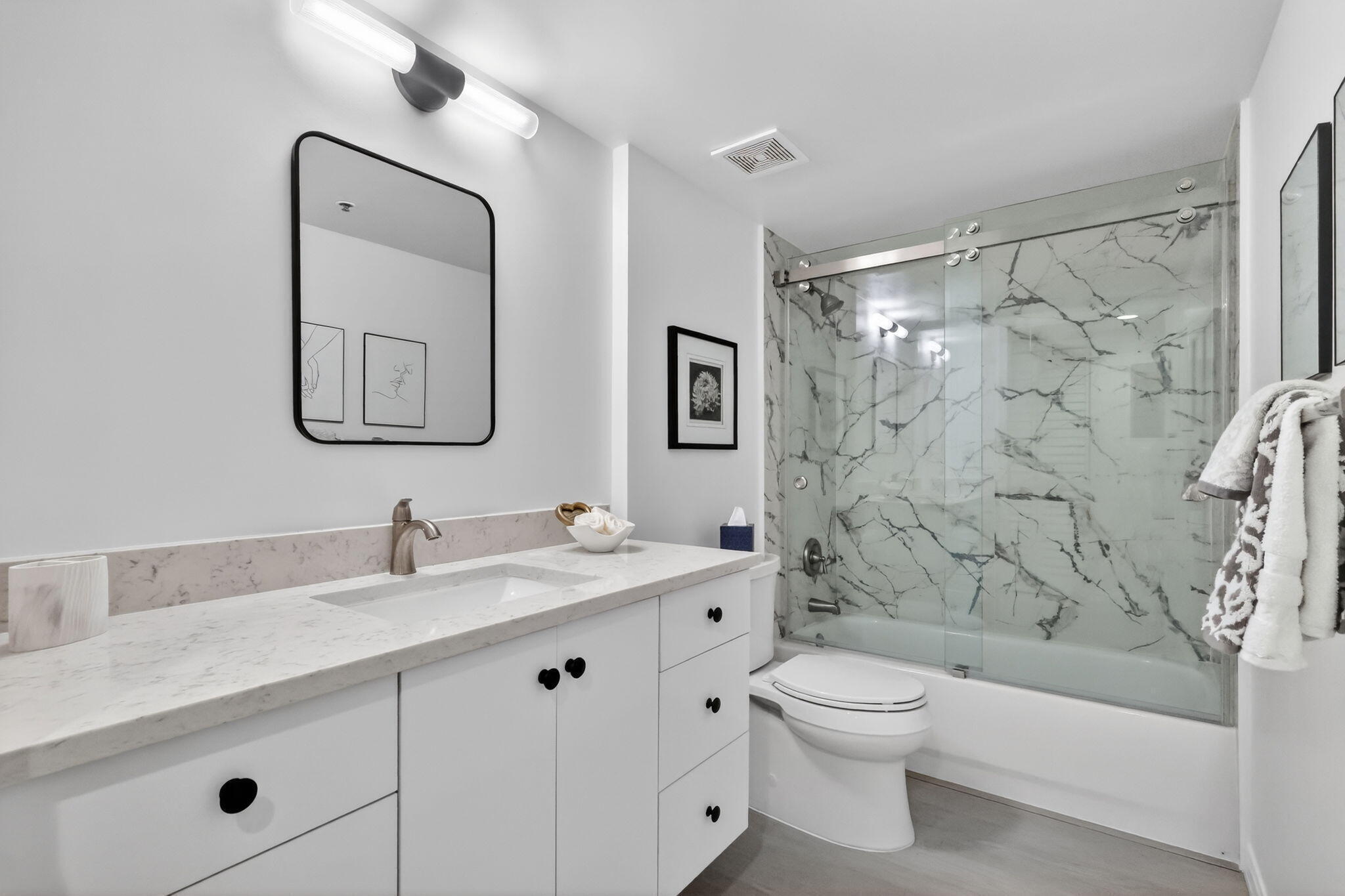 CORAL COVE CONDO - Residential Lease